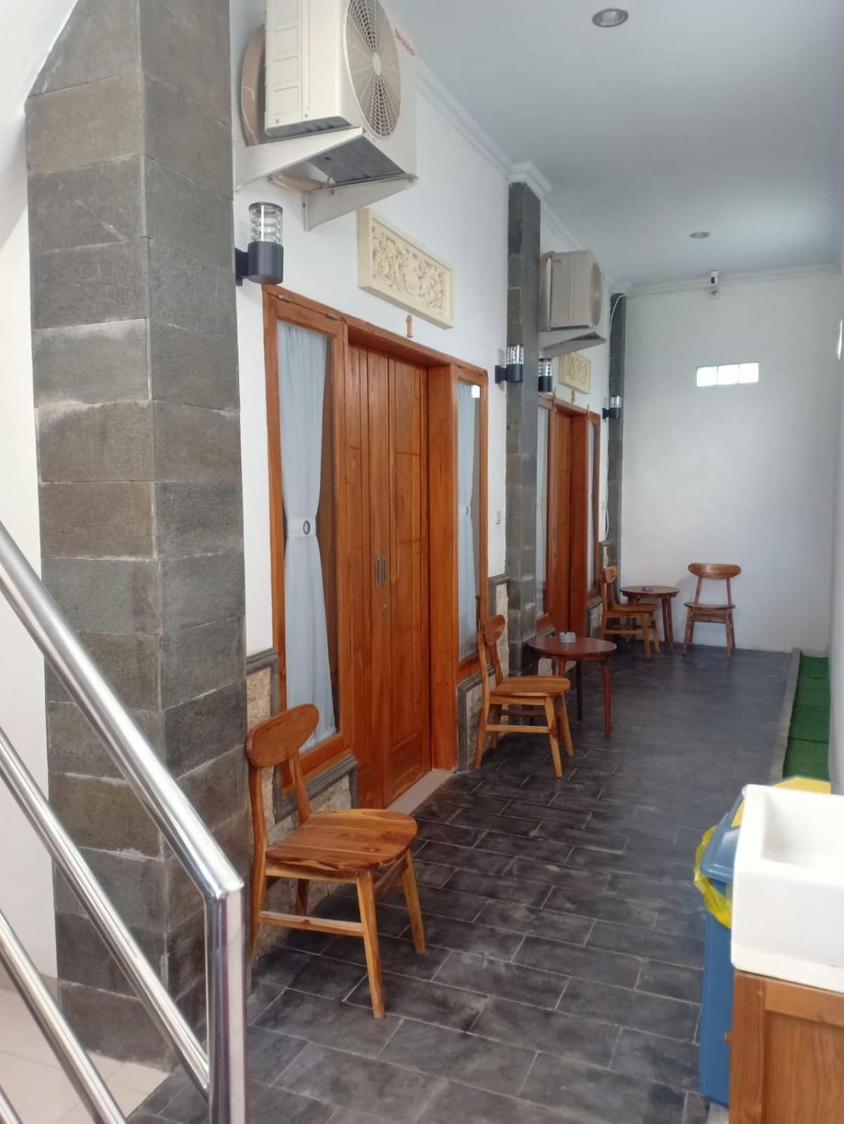 D'Transit Hotel Batununggul Exterior foto